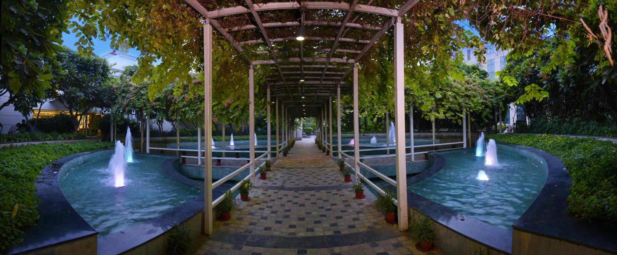 Treehouse Hotel Club & Spa Dharuhera Экстерьер фото