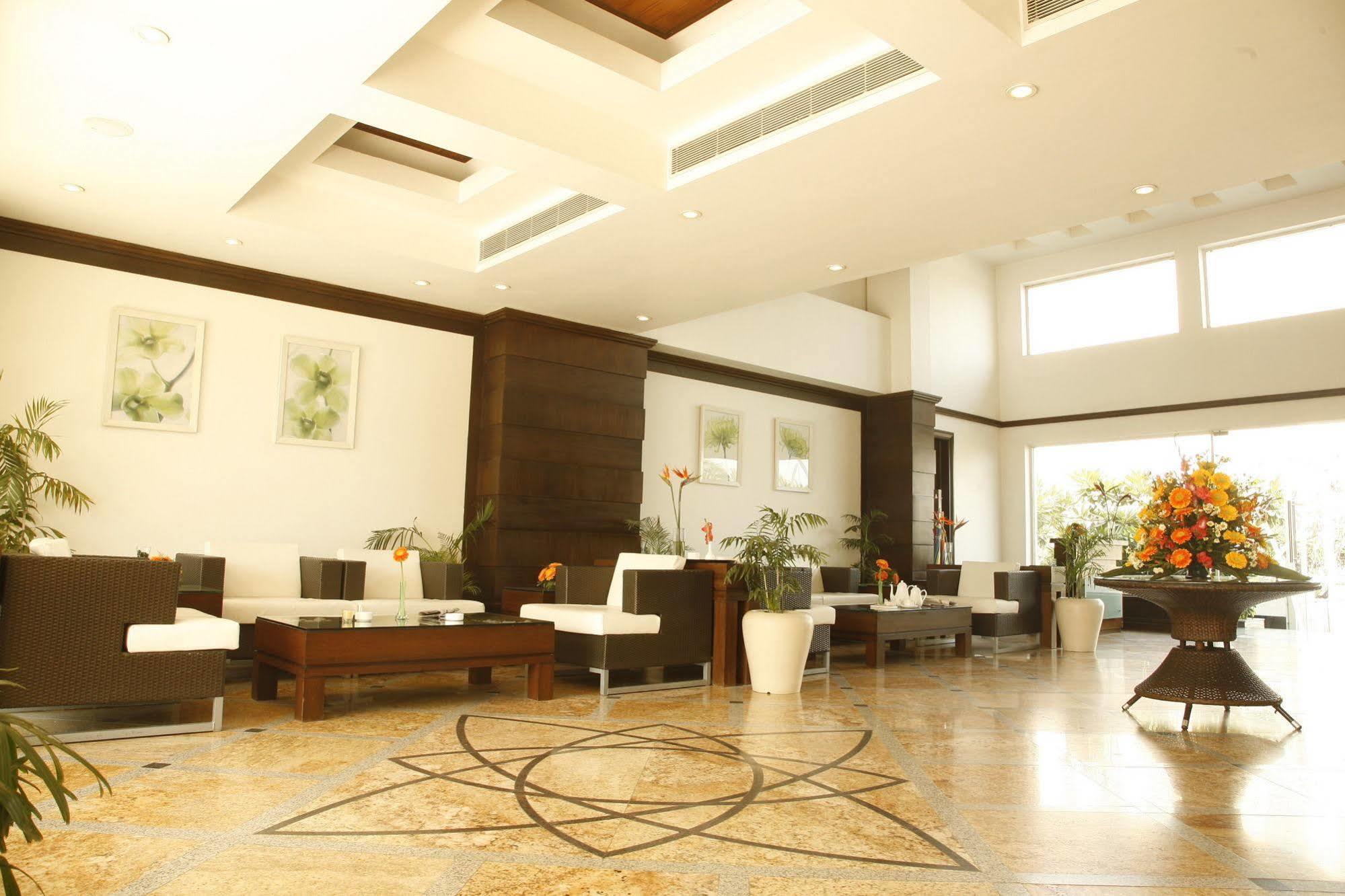 Treehouse Hotel Club & Spa Dharuhera Экстерьер фото