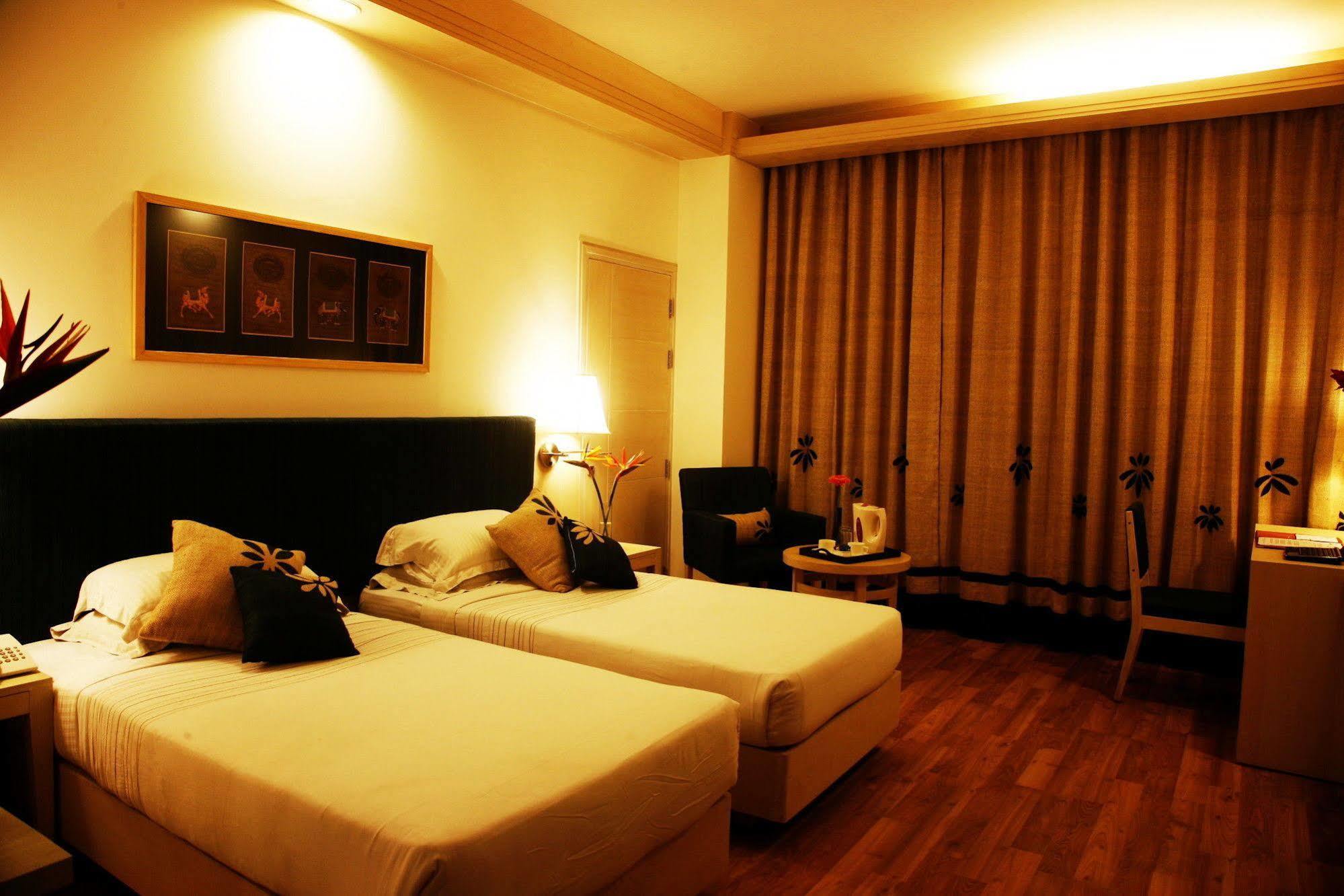 Treehouse Hotel Club & Spa Dharuhera Экстерьер фото