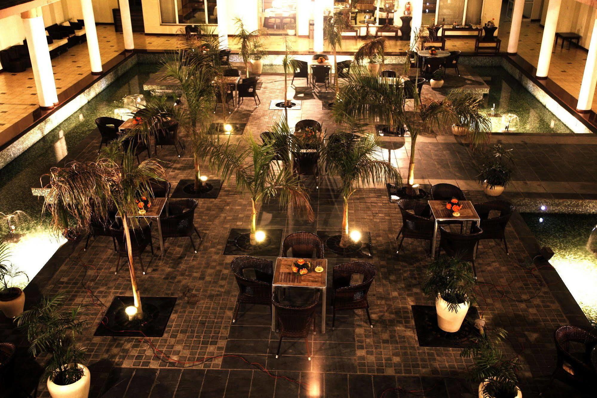 Treehouse Hotel Club & Spa Dharuhera Экстерьер фото